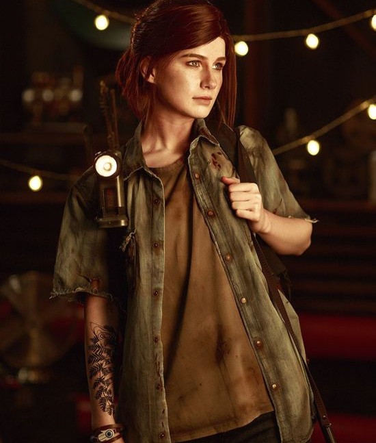 最后生还者2艾莉cos背后伤痕超真实