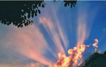 《落日余晖》游戏内更新、扩展和DLC一览，鲜牛加速器提供流畅体验